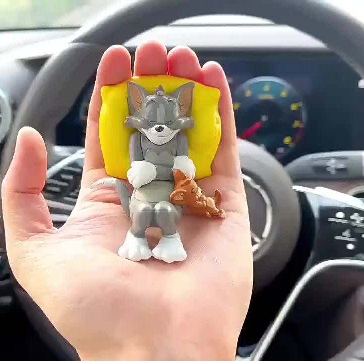 CarCharm 1+1 GRATIS: Tom Och Jerry Lekfull Instrumentbräda Prydnad