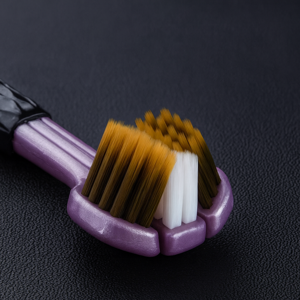 TriClean™ – 3D TriBrush för total tandrengöring på halva tiden